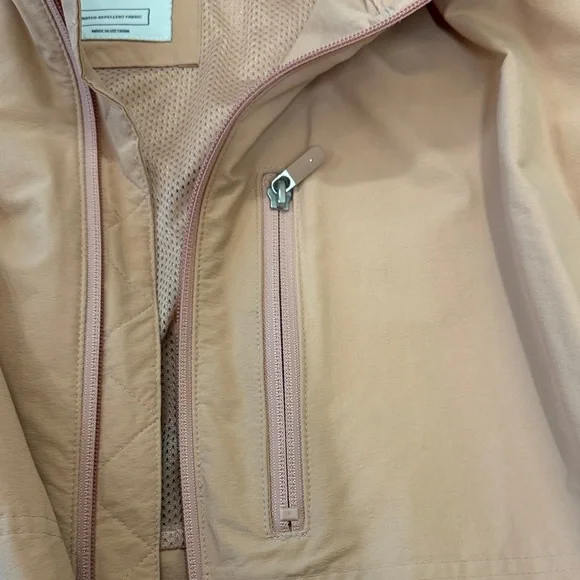 GapFit Women's Pink Jacket - Picture 3 of 5